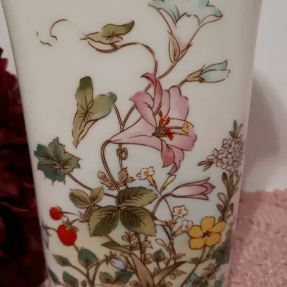 Vintage Yamaji Porcelain Floral Japan Vase - Picture 2 of 7
